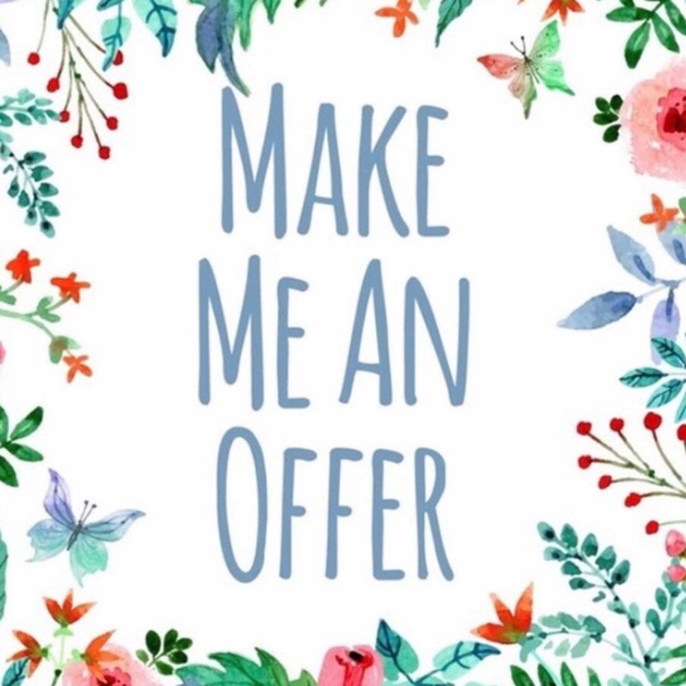 MAKE ME AN OFFER!!! 💕🎉